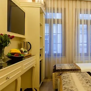 Hotel Nobel, Estambul